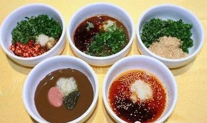 火鍋味道怎樣，湯底和蘸料各占一半的因素，這些蘸料你都吃過？