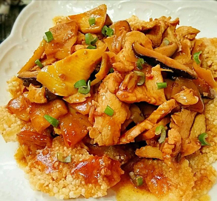 鍋巴肉片簡單又好吃，讓你愛上這樣一道獨特味道的美食