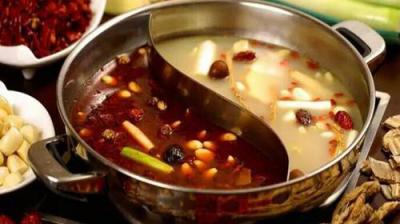 四川火鍋底料技術(shù)哪里好？免費(fèi)提供開店技術(shù)指導(dǎo)