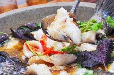 四川正宗石鍋魚技術培訓哪里好？制作石鍋魚秘制紅油