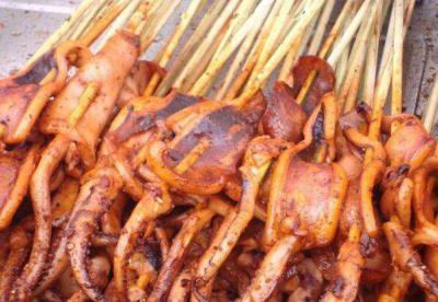 四川鐵板魷魚技術(shù)做法哪里正宗？制作鐵板魷魚醬料