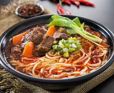 麻辣重慶小面技術(shù)培訓(xùn)哪里靠譜？辣椒油調(diào)料制作