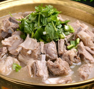 成都餐飲技術(shù)培訓(xùn)學(xué)校，學(xué)習(xí)羊肉湯技術(shù)哪里比較好？