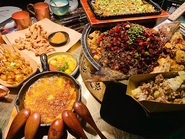 成都學(xué)烤魚技術(shù)哪里學(xué)？成都烤魚的做法及配方